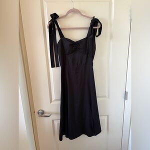 Elegant Black Sleeveless Dress